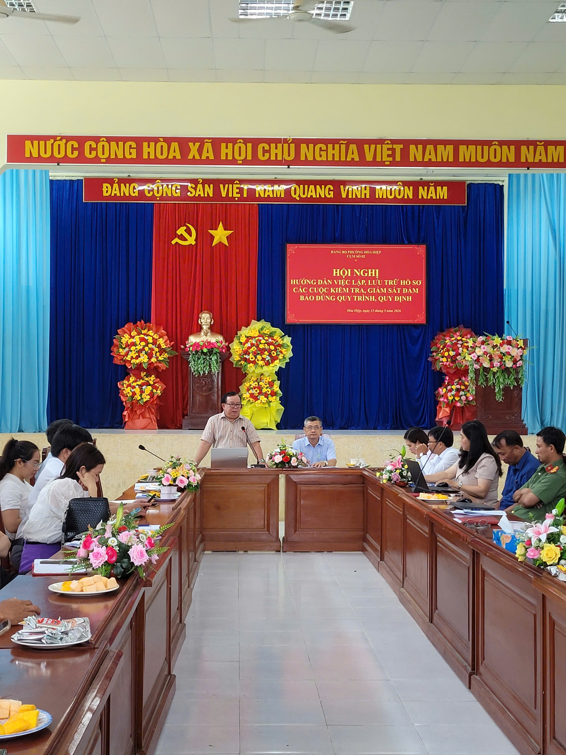 ỦY BAN KIỂM TRA ĐẢNG ỦY PHƯỜNG HÒA HIỆP TRIỂN KHAI KẾ HOẠCH TỔ CHỨC SINH HOẠT CHUYÊN ĐỀ CỤM SỐ 02