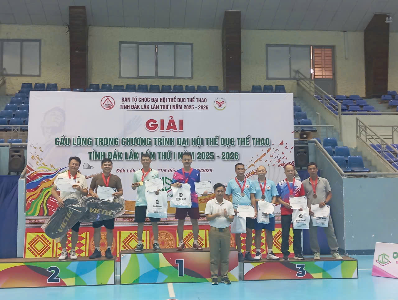 Đoàn VĐV phường Hoà Hiệp đạt Huy chương đồng đôi nam và đôi nam - nữ giải cầu lông Đại hội TDTT tỉnh Đăk Lăk lần thứ I