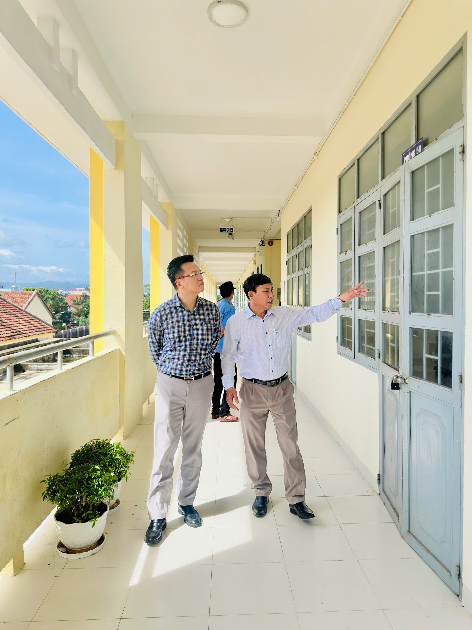 gen-h-z7146747656278_e4c2d46ce64b00cf04382d2f5c465ccb