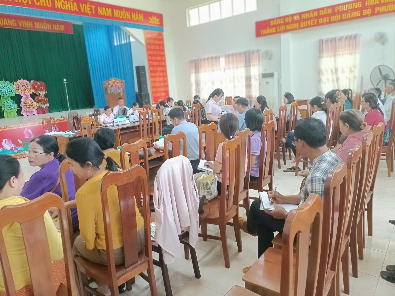 PHÒNG GIAO DỊCH NGÂN HÀNG CHÍNH SÁCH XÃ HỘI ĐÔNG HÒA THÔNG BÁO GIẢM LÃI SUẤT MỘT SỐ CHƯƠNG TRÌNH TÍN DỤNG CHÍNH SÁCH