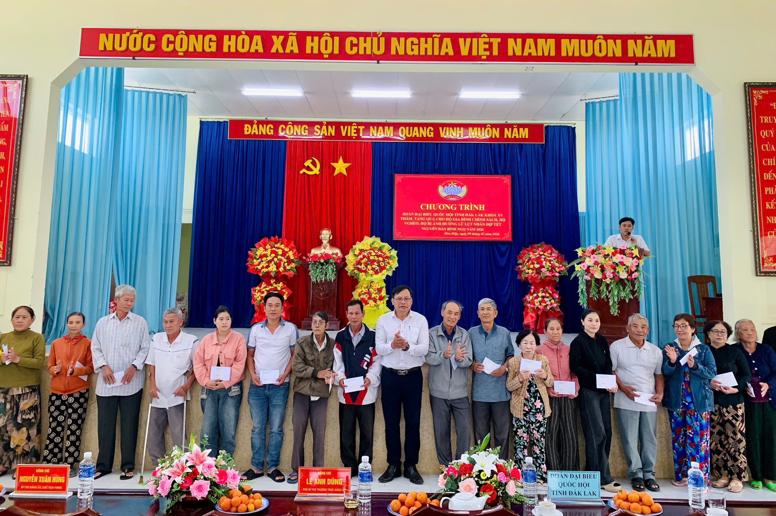 gen-h-z7519045333026-17aefad2b518842f6e17960679d7eda9