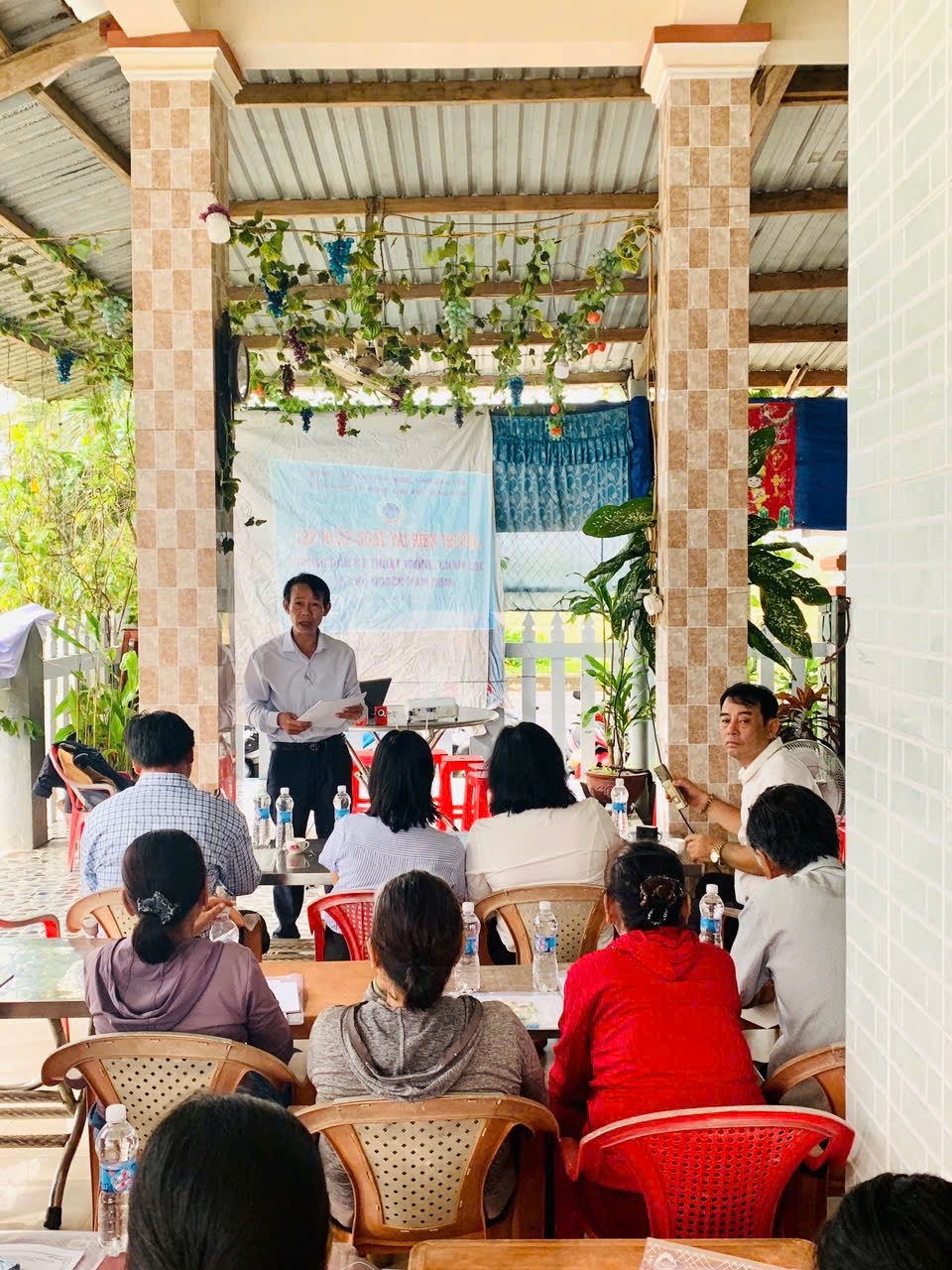 TỔ CHỨC TẬP HUẤN KỸ THUẬT TRỒNG VÀ THU HOẠCH NẤM RƠM CỦA HỘI NÔNG DÂN PHƯỜNG HÒA HIỆP